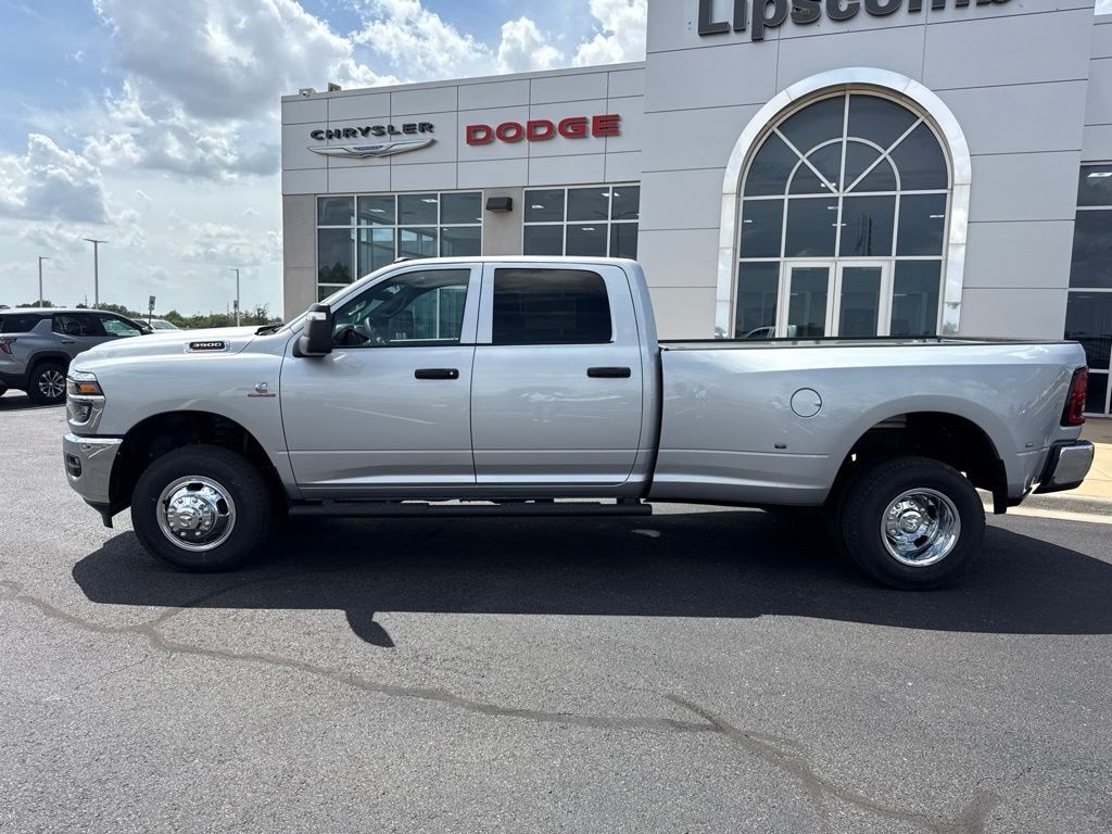 New 2026 Ram 3500 Tradesman Crew Cab Truck