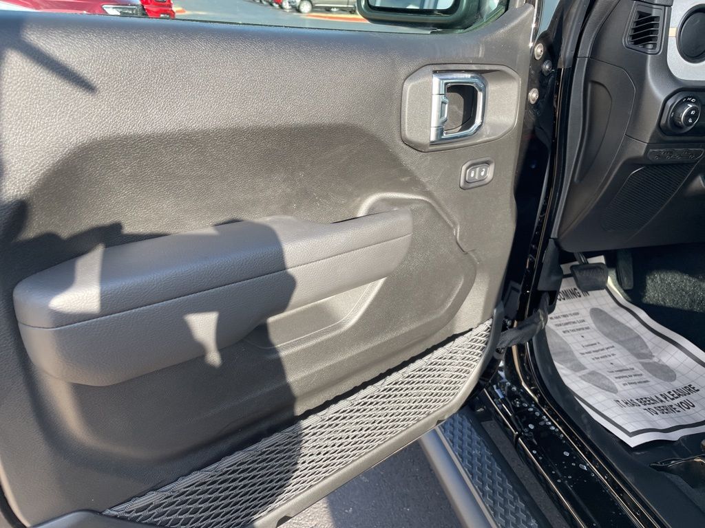 2026 Jeep Gladiator Sport - Photo 11