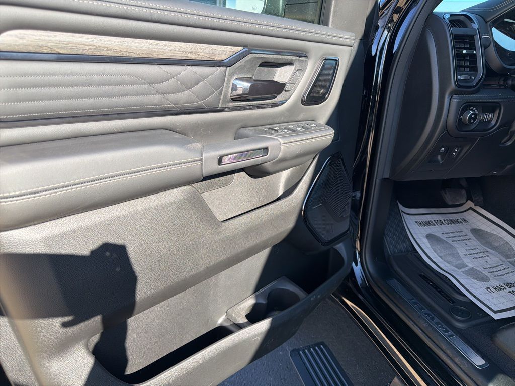 2026 RAM 1500 Limited - Photo 28