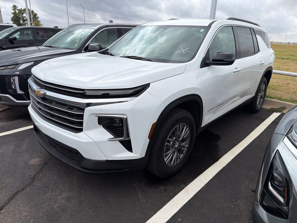 Used 2026 Chevrolet Traverse LT SUV
