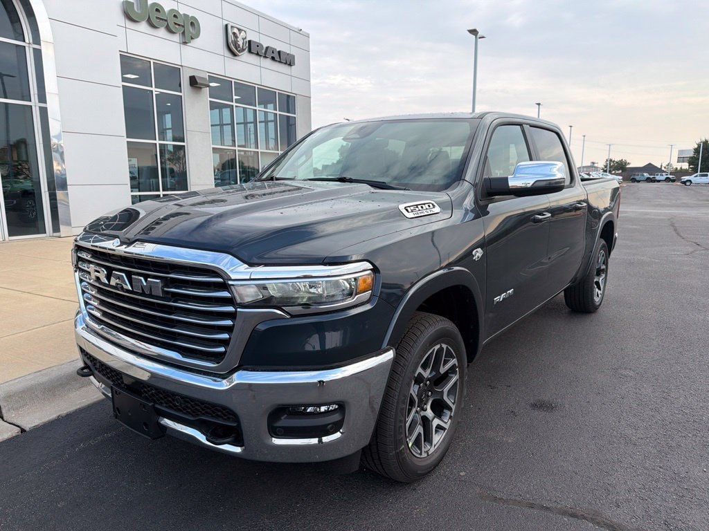 New 2027 Ram 1500 LARAMIE CREW CAB 4X4 5'7 BOX Pickup
