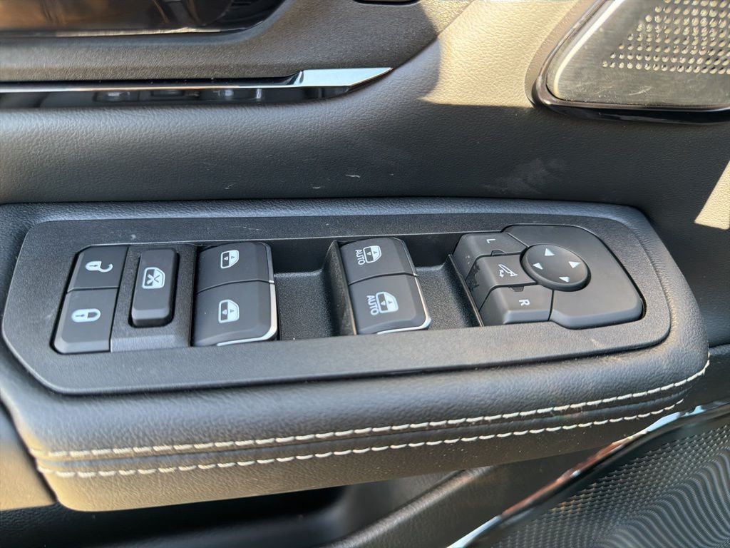 2026 RAM 1500 Limited - Photo 30
