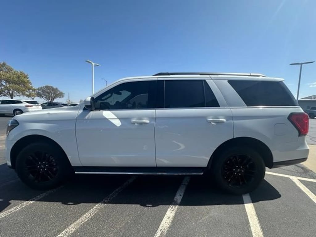 Used 2022 Ford Expedition XLT SUV