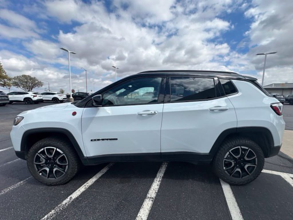 Used 2026 Jeep Compass Trailhawk