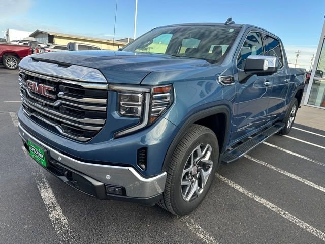 2024 GMC Sierra 1500 SLT - Photo 3
