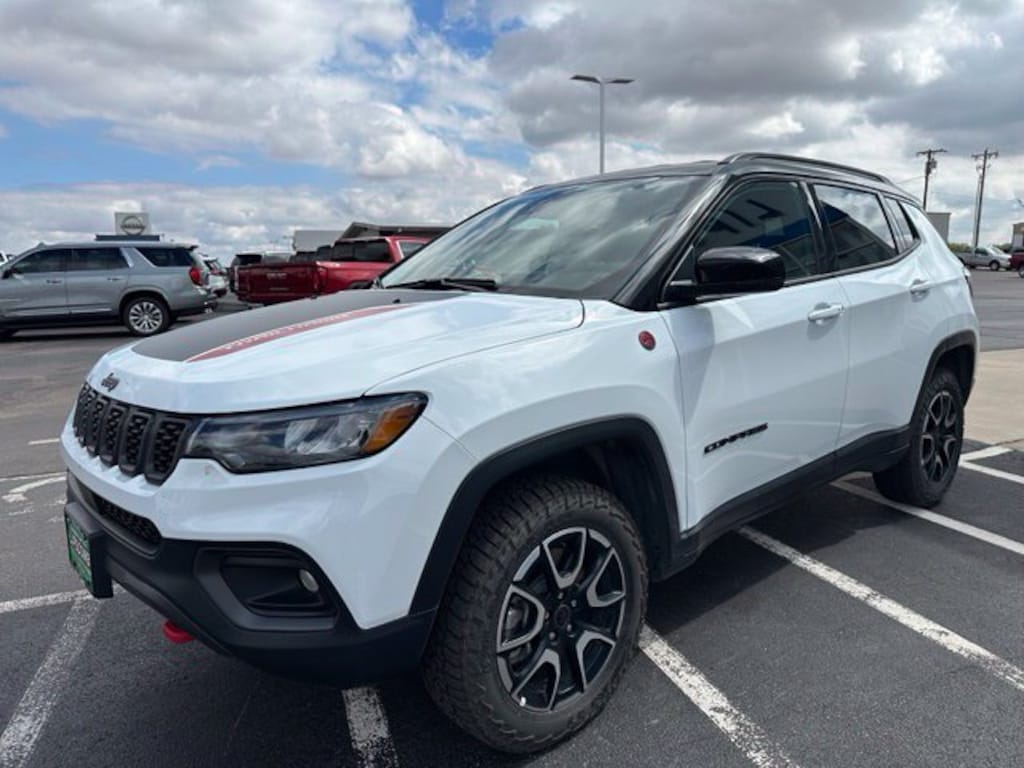 Used 2026 Jeep Compass Trailhawk