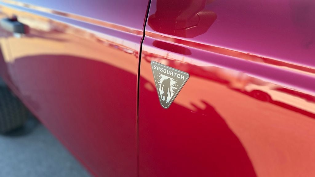 2025 Ford Bronco 4-Door Base - Photo 3