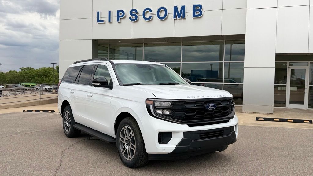 2026 Ford Expedition Active