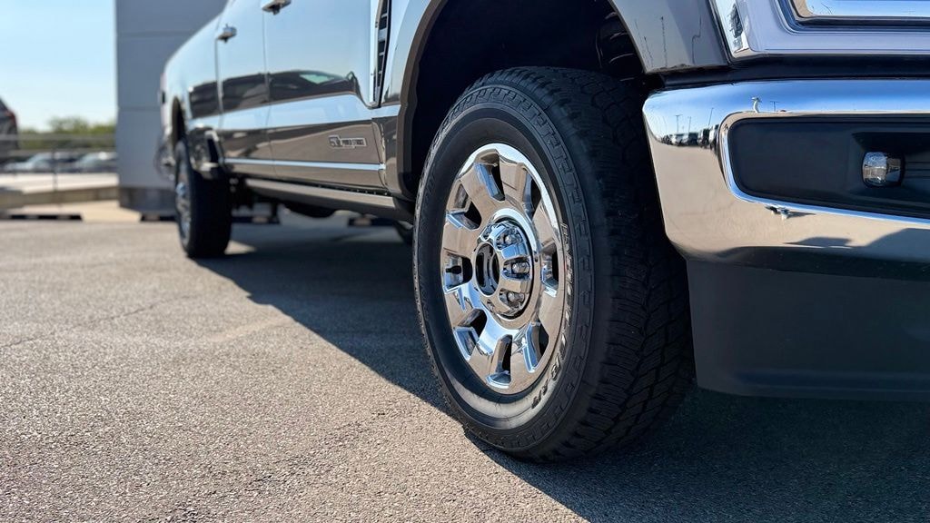 New 2026 Ford F-250SD Lariat Truck