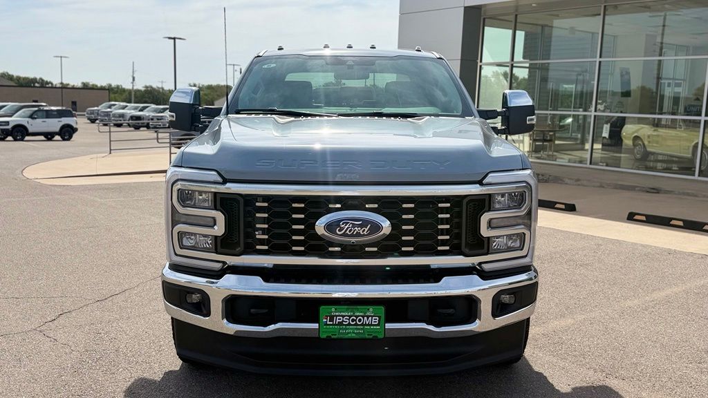 New 2026 Ford F-350SD Lariat Truck