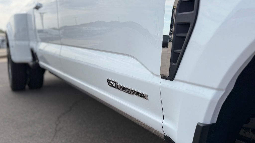 New 2026 Ford F-350SD Lariat Truck