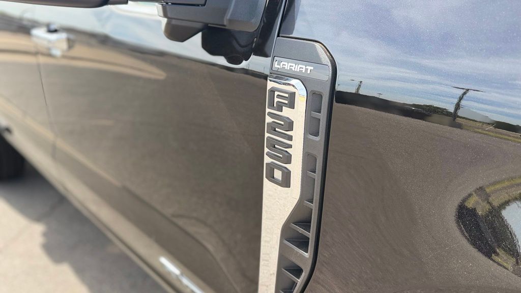 New 2026 Ford F-250SD Lariat Truck