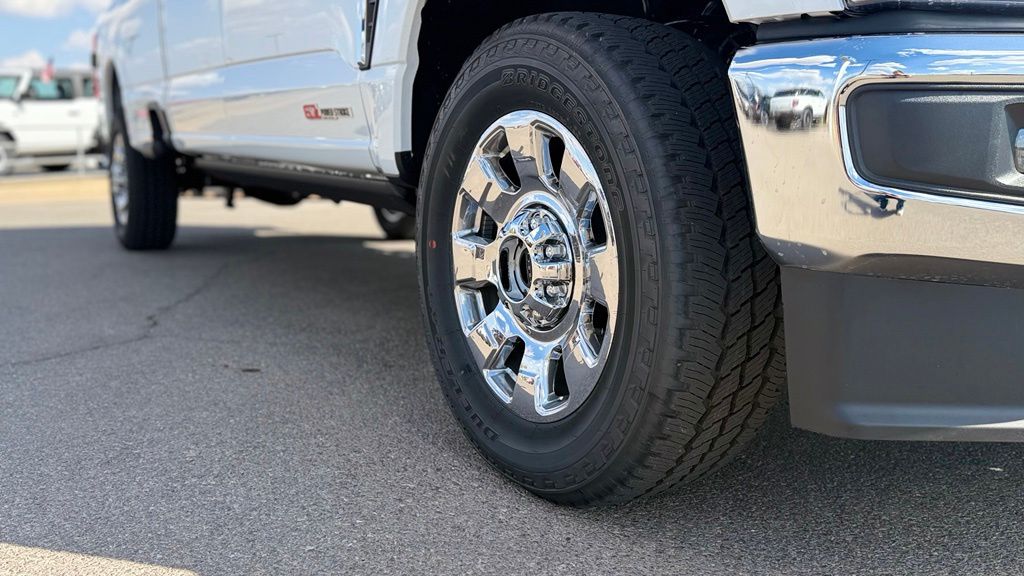 New 2027 Ford F-350SD Lariat Truck