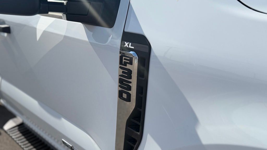 New 2026 Ford F-350SD XL Chassis