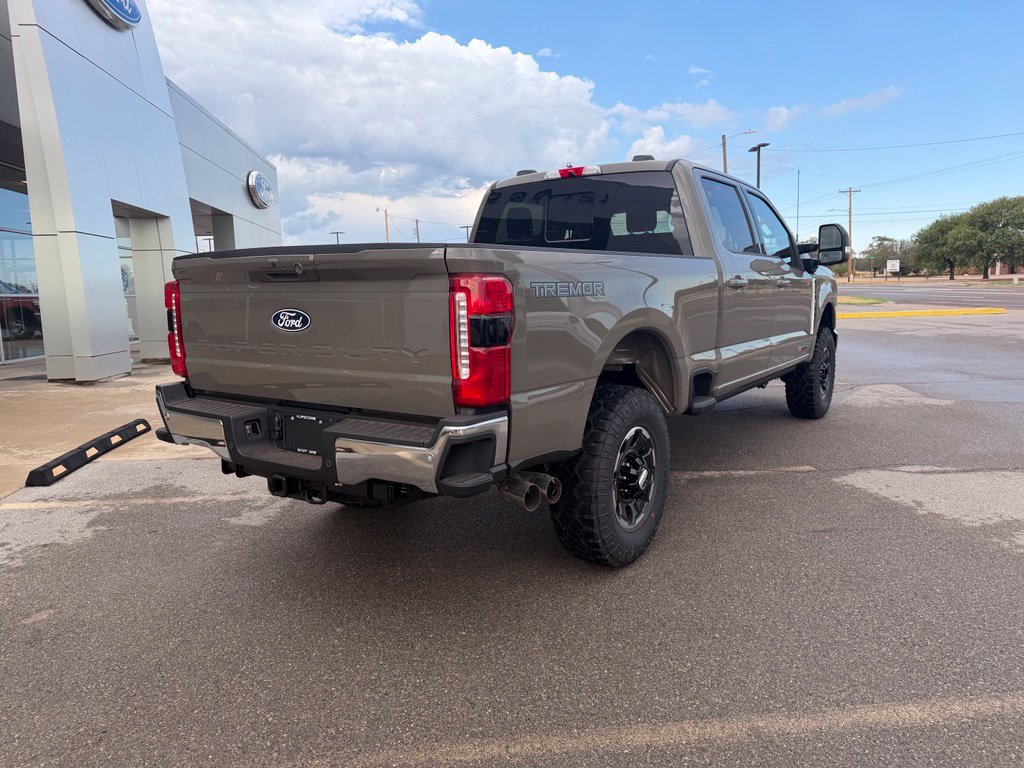 New 2027 Ford F-250SD Lariat Truck