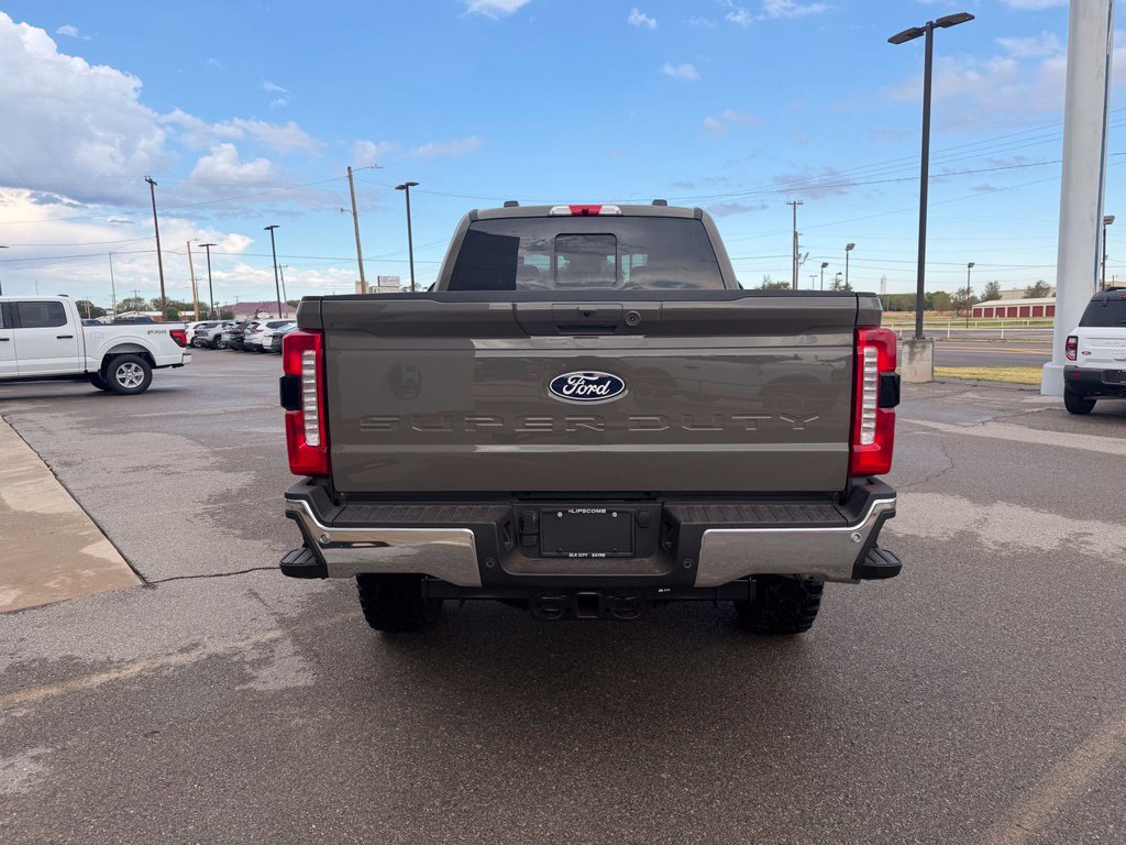 New 2027 Ford F-250SD Lariat Truck
