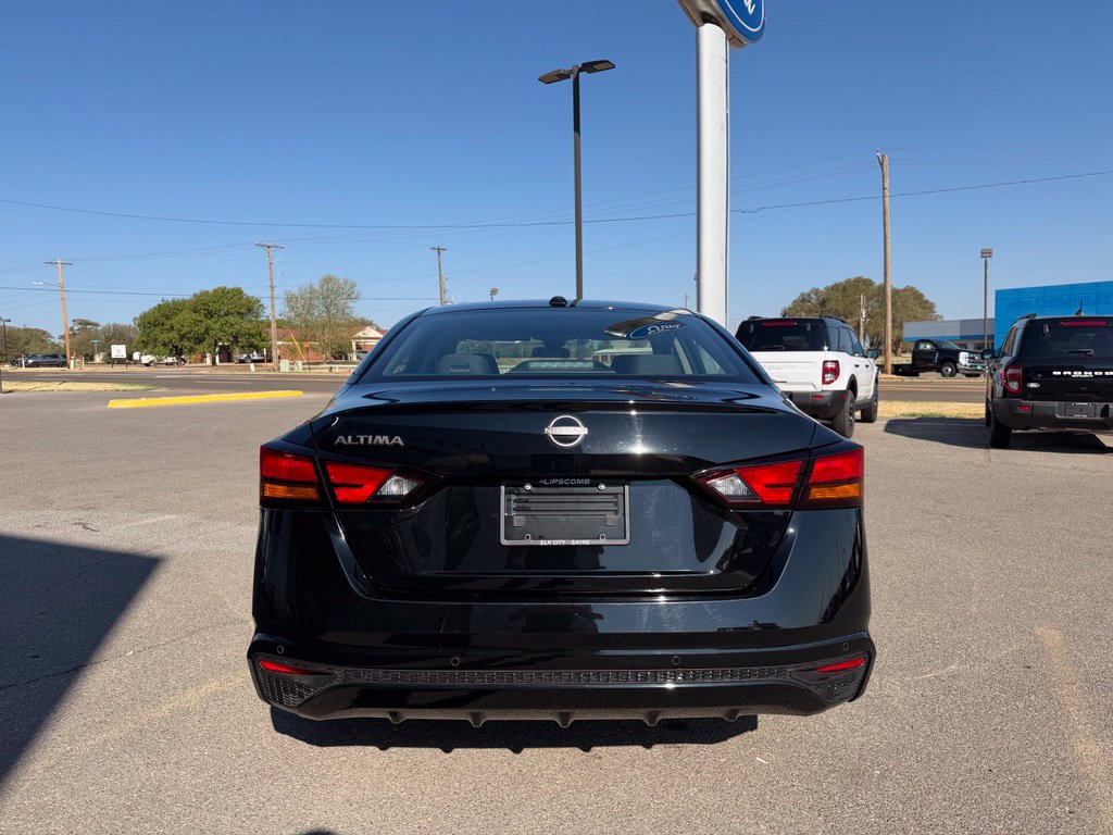 Used 2025 Nissan Altima SV Sedan