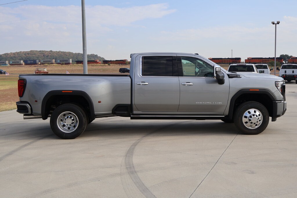 New 2026 GMC Sierra 3500 HD Denali Ultimate DRW Truck