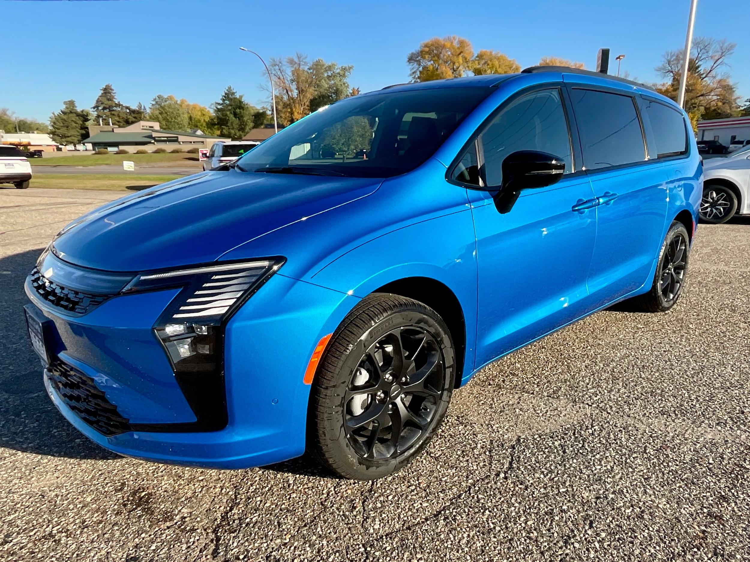2027 Chrysler Pacifica Limited