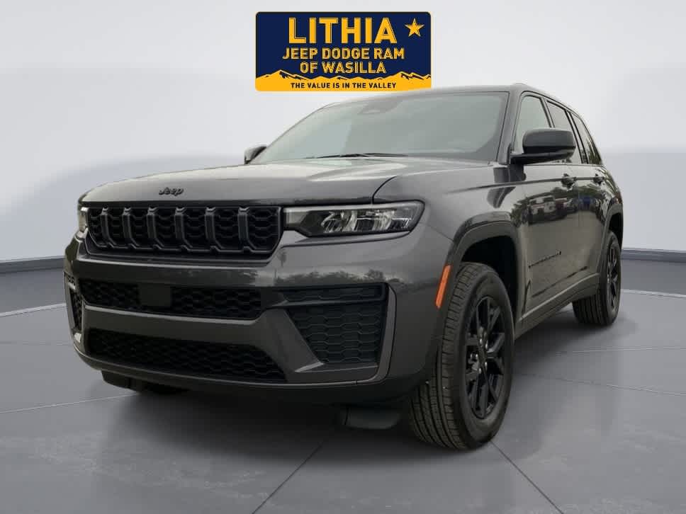2026 Jeep Grand Cherokee Laredo