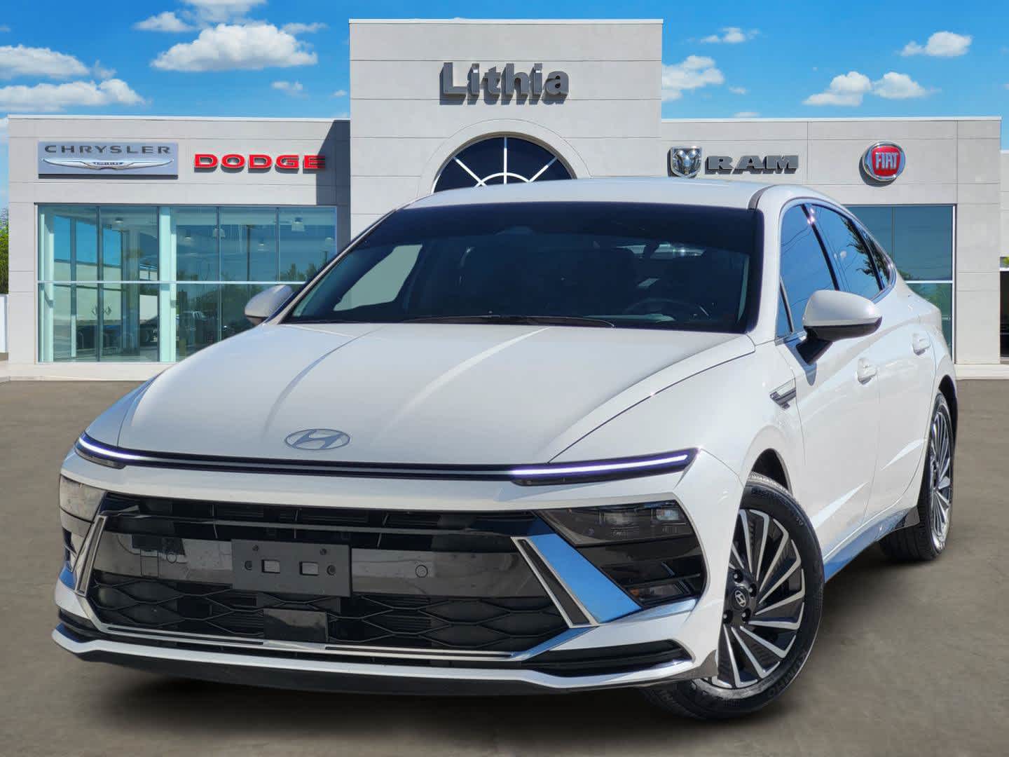 2025 Hyundai Sonata Hybrid