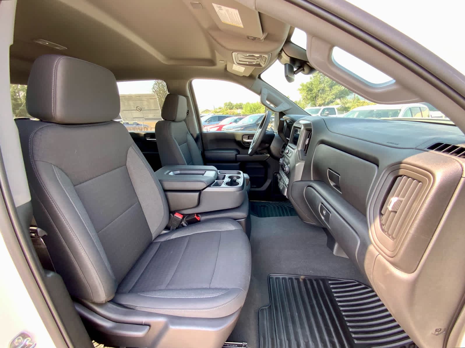 2026 Chevrolet Silverado 2500 HD Custom - Photo 28