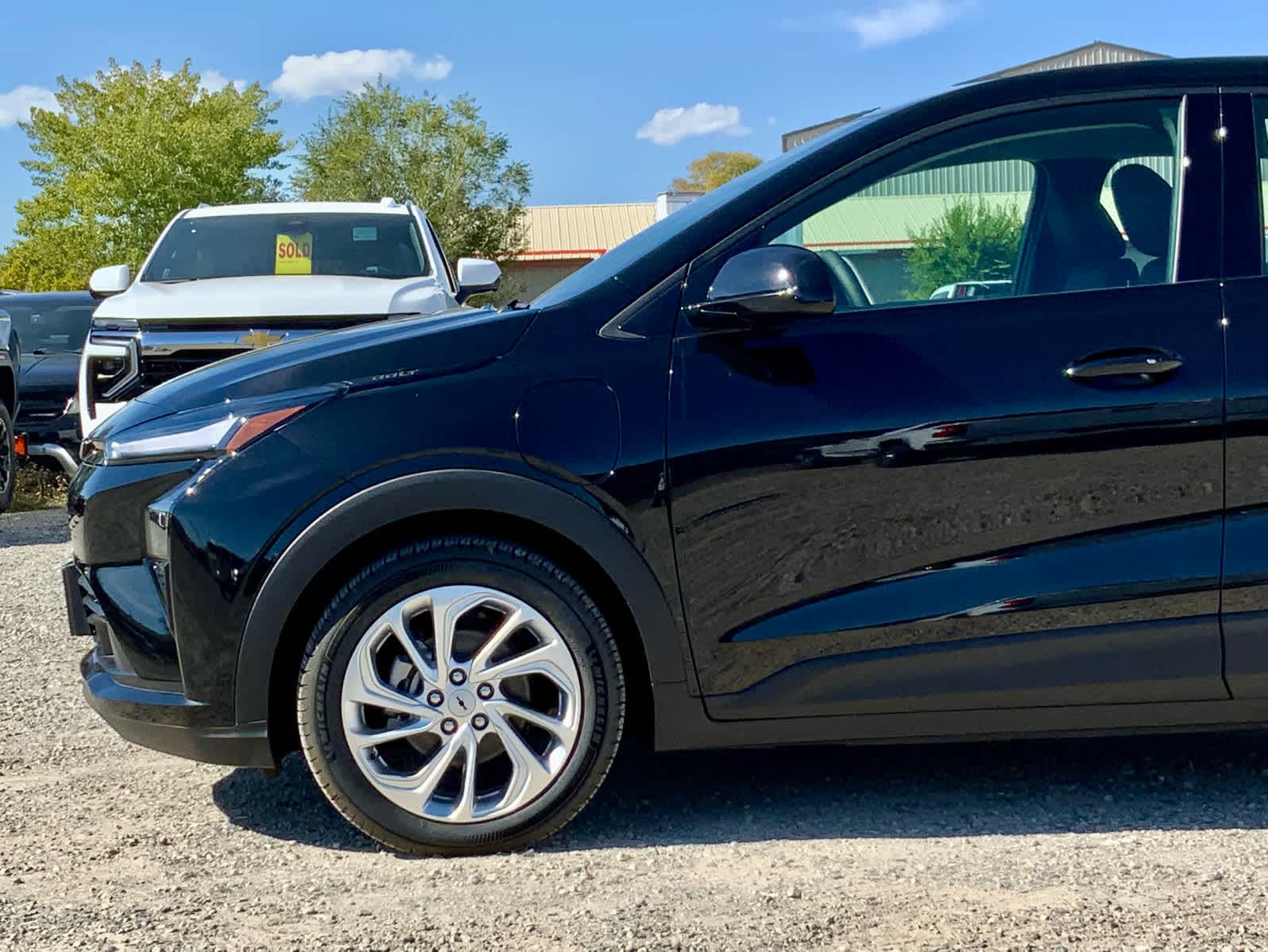 2027 Chevrolet Bolt LT - Photo 10