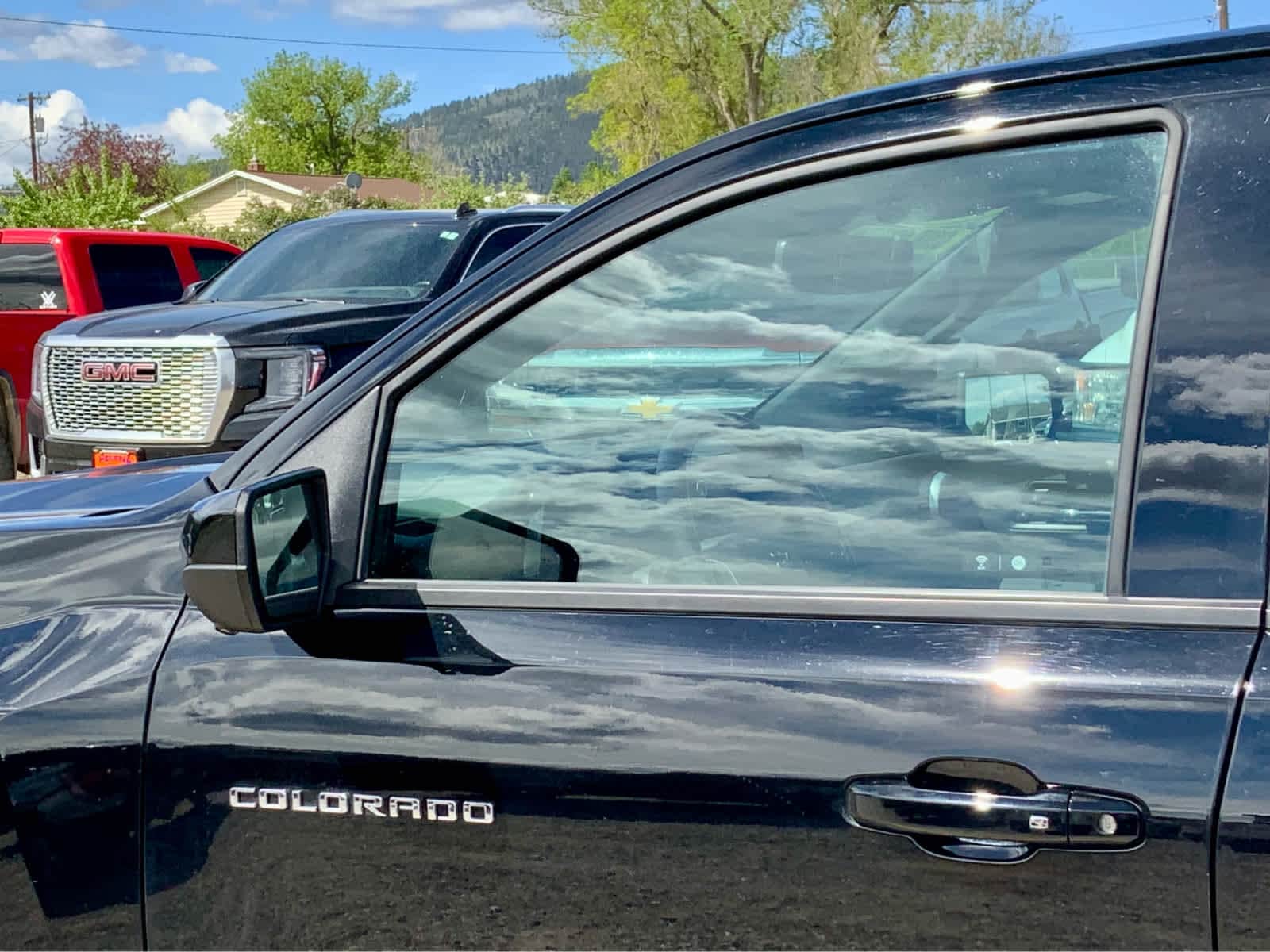 2024 Chevrolet Colorado Z71 - Photo 11