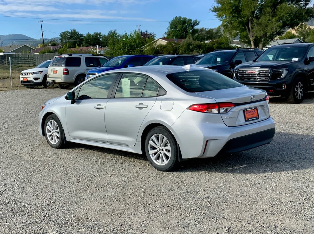 Used 2025 Toyota Corolla LE Sedan