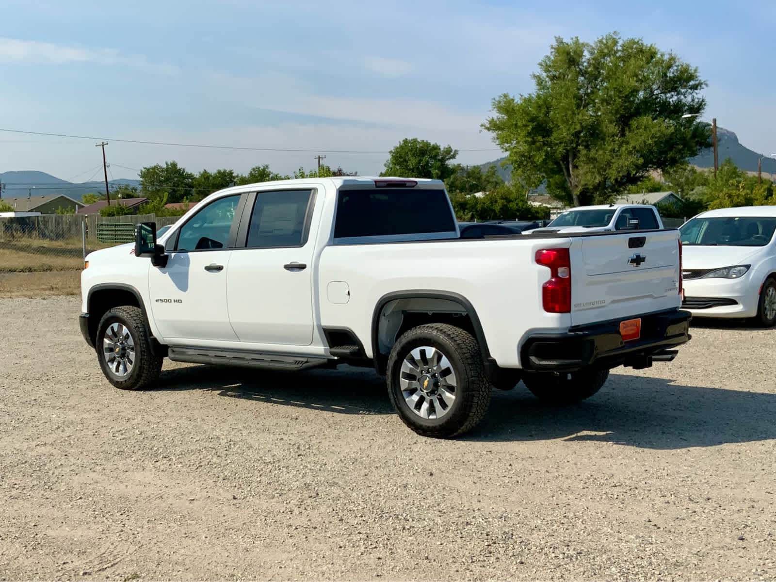 2026 Chevrolet Silverado 2500 HD Custom - Photo 3