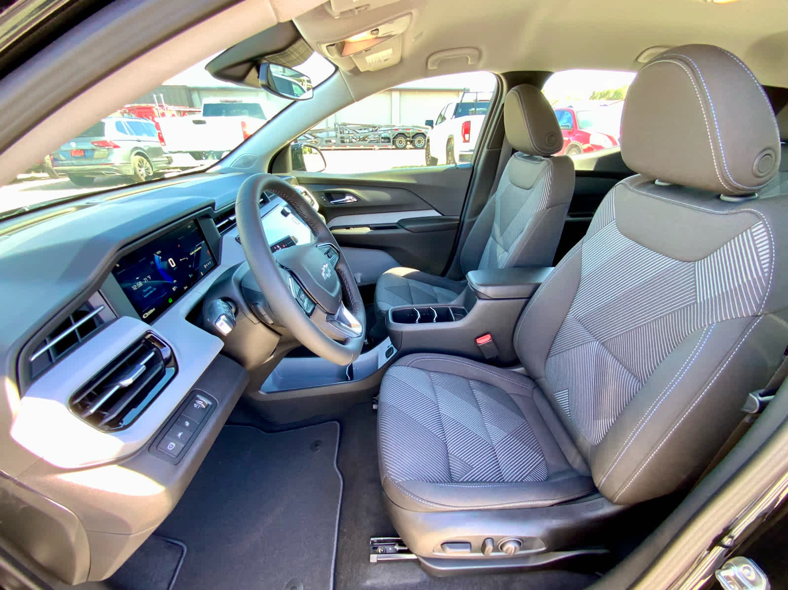 2027 Chevrolet Bolt LT - Photo 19