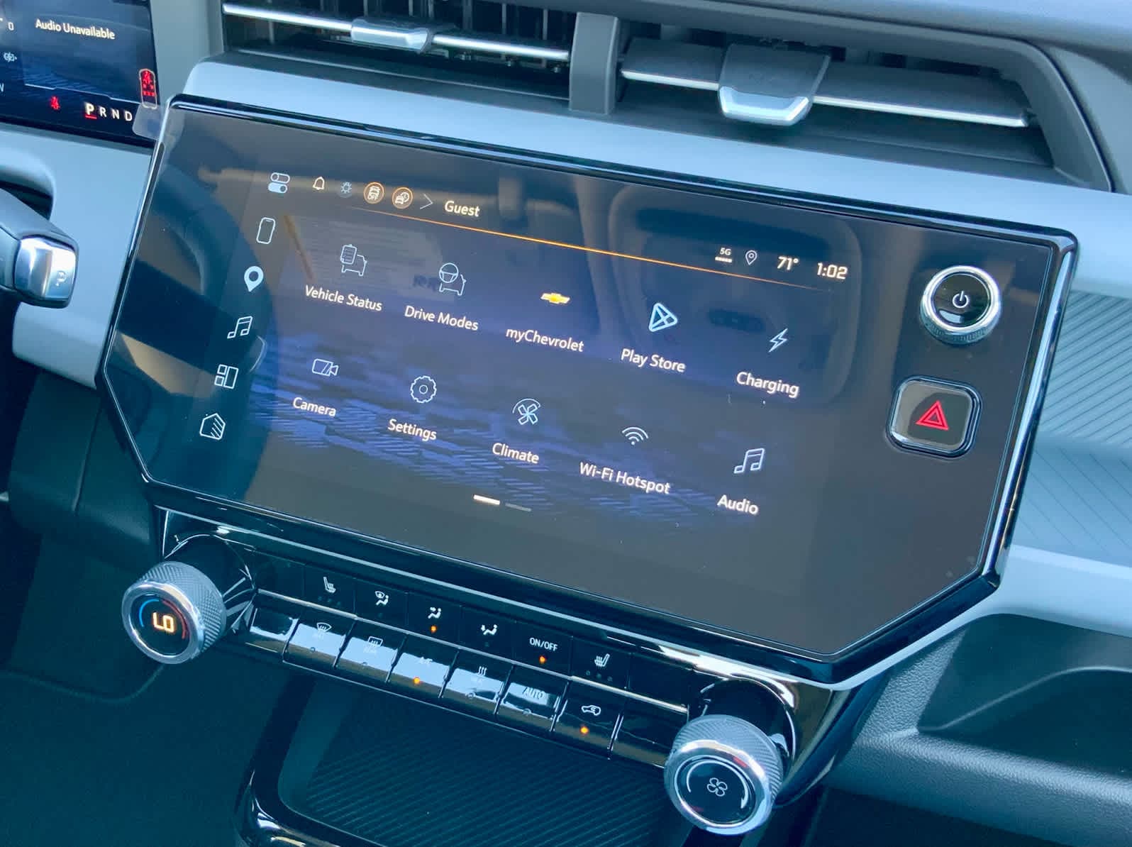 2027 Chevrolet Bolt LT - Photo 33