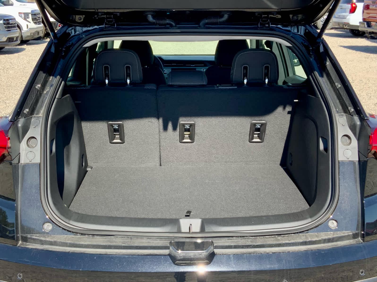 2027 Chevrolet Bolt LT - Photo 25