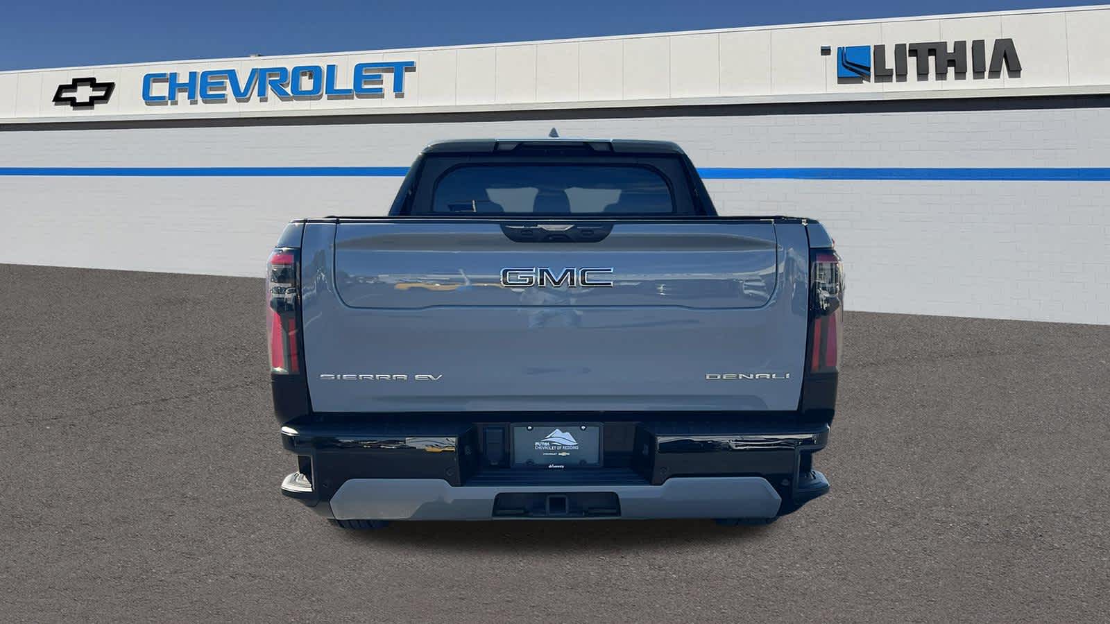 2024 GMC Sierra EV Denali - Photo 6