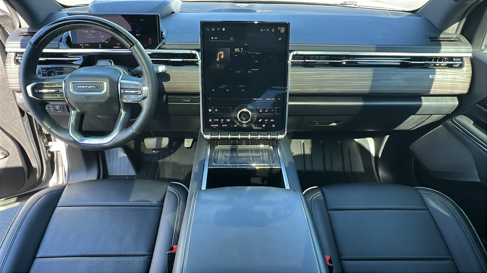 2024 GMC Sierra EV Denali - Photo 25