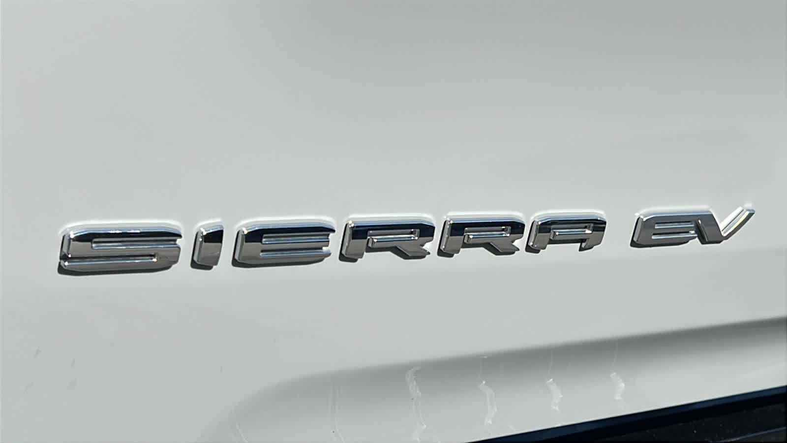 2024 GMC Sierra EV Denali - Photo 27