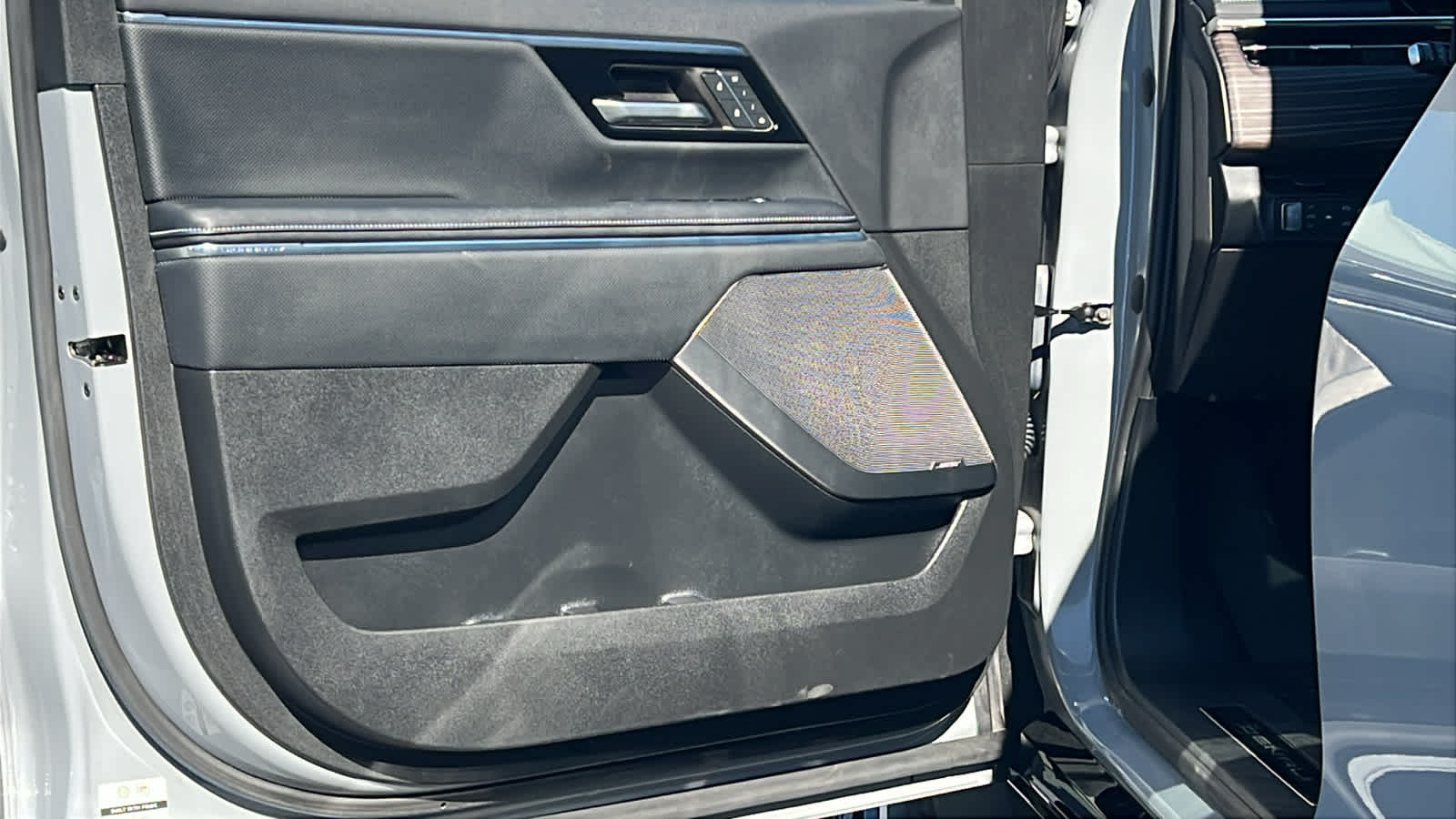 2024 GMC Sierra EV Denali - Photo 22