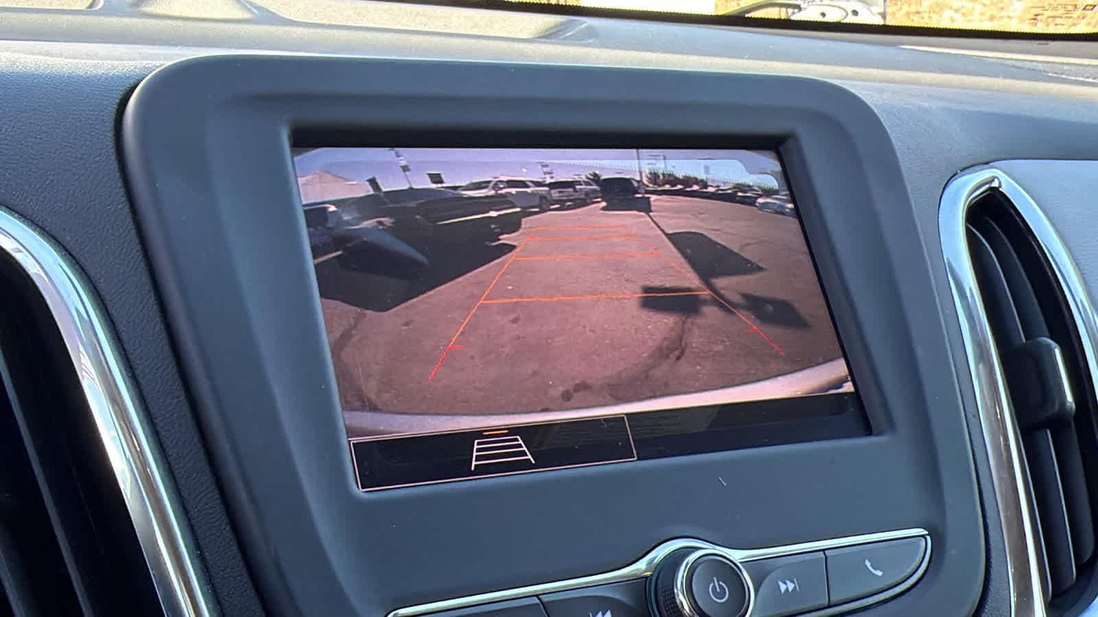 2023 Chevrolet Equinox LS - Photo 16