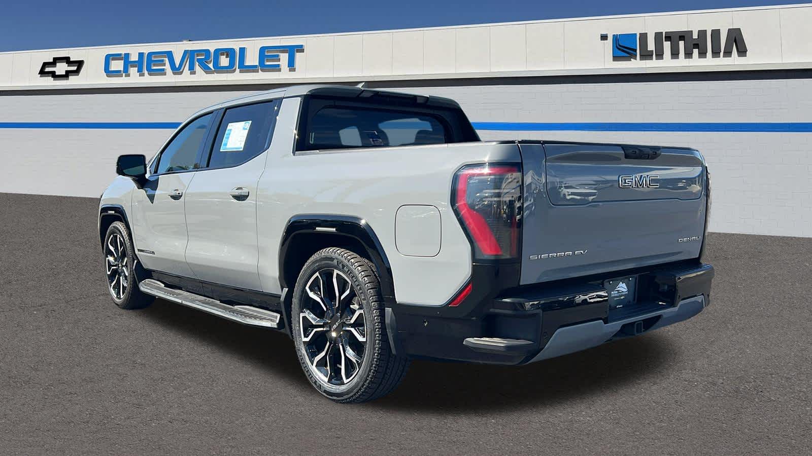 2024 GMC Sierra EV Denali - Photo 7