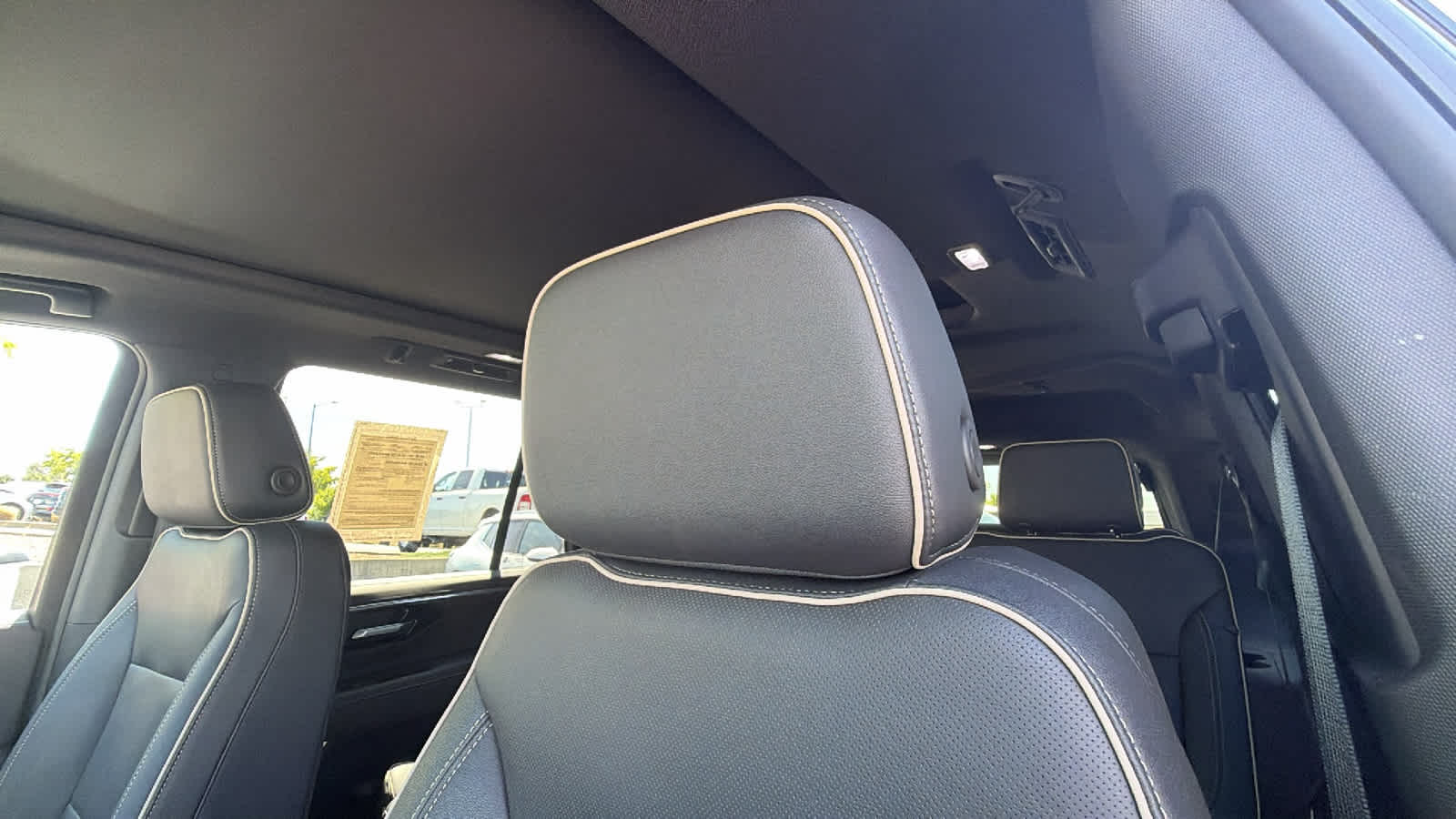 2026 Chevrolet Tahoe Premier - Photo 11