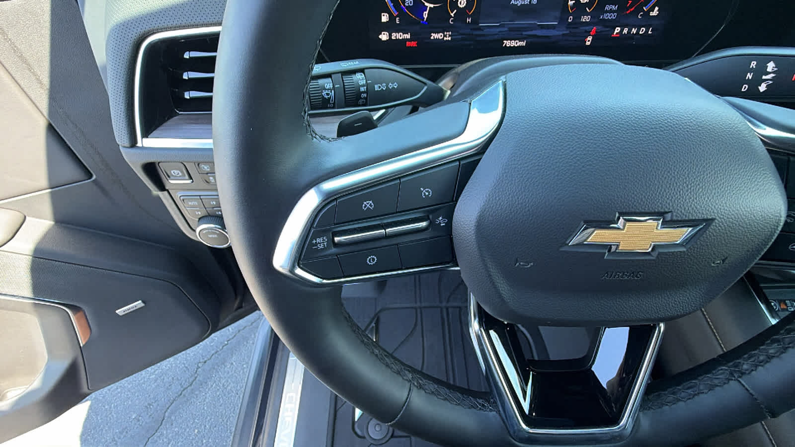 2026 Chevrolet Tahoe Premier - Photo 19