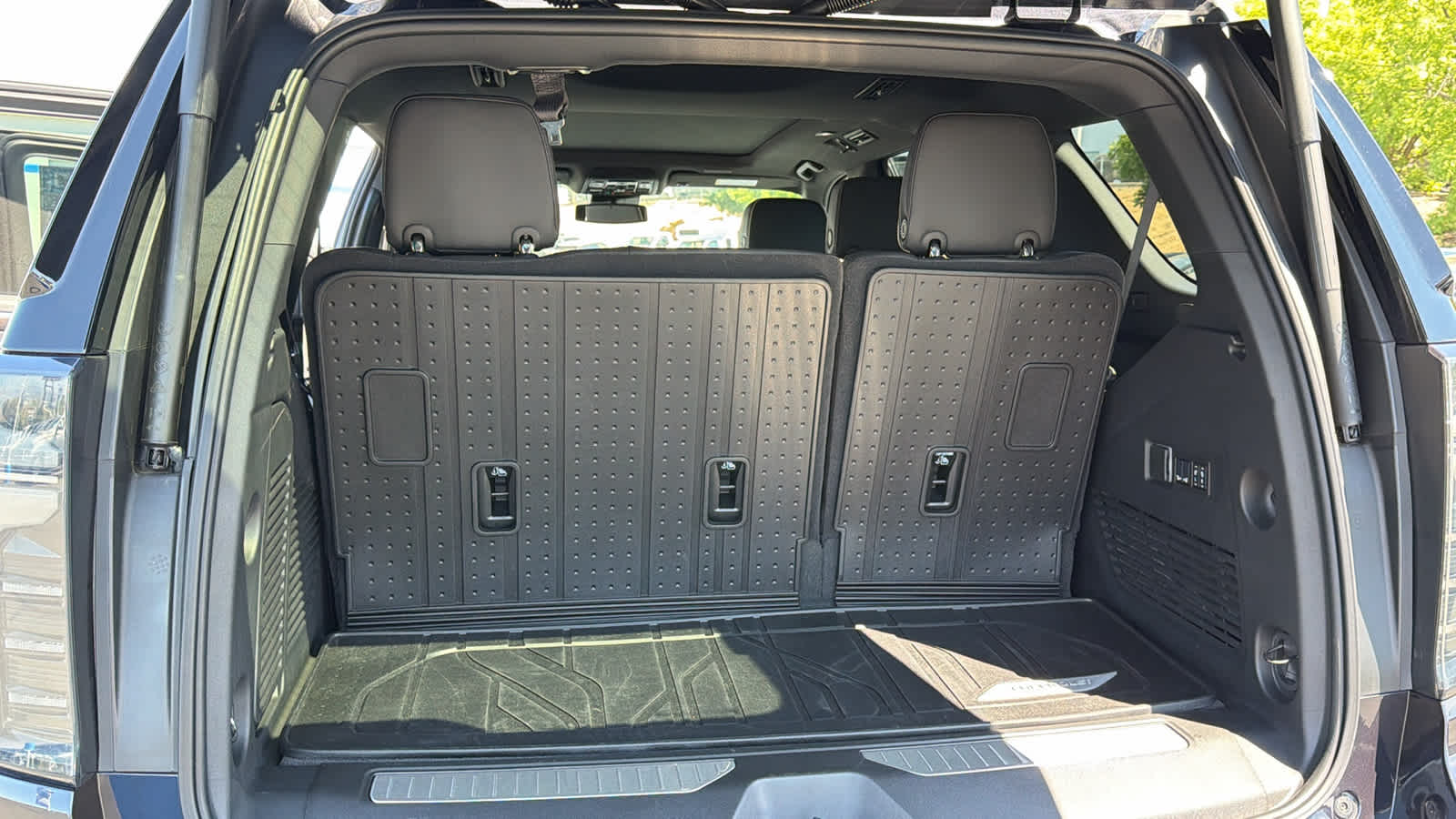 2026 Chevrolet Tahoe Premier - Photo 27