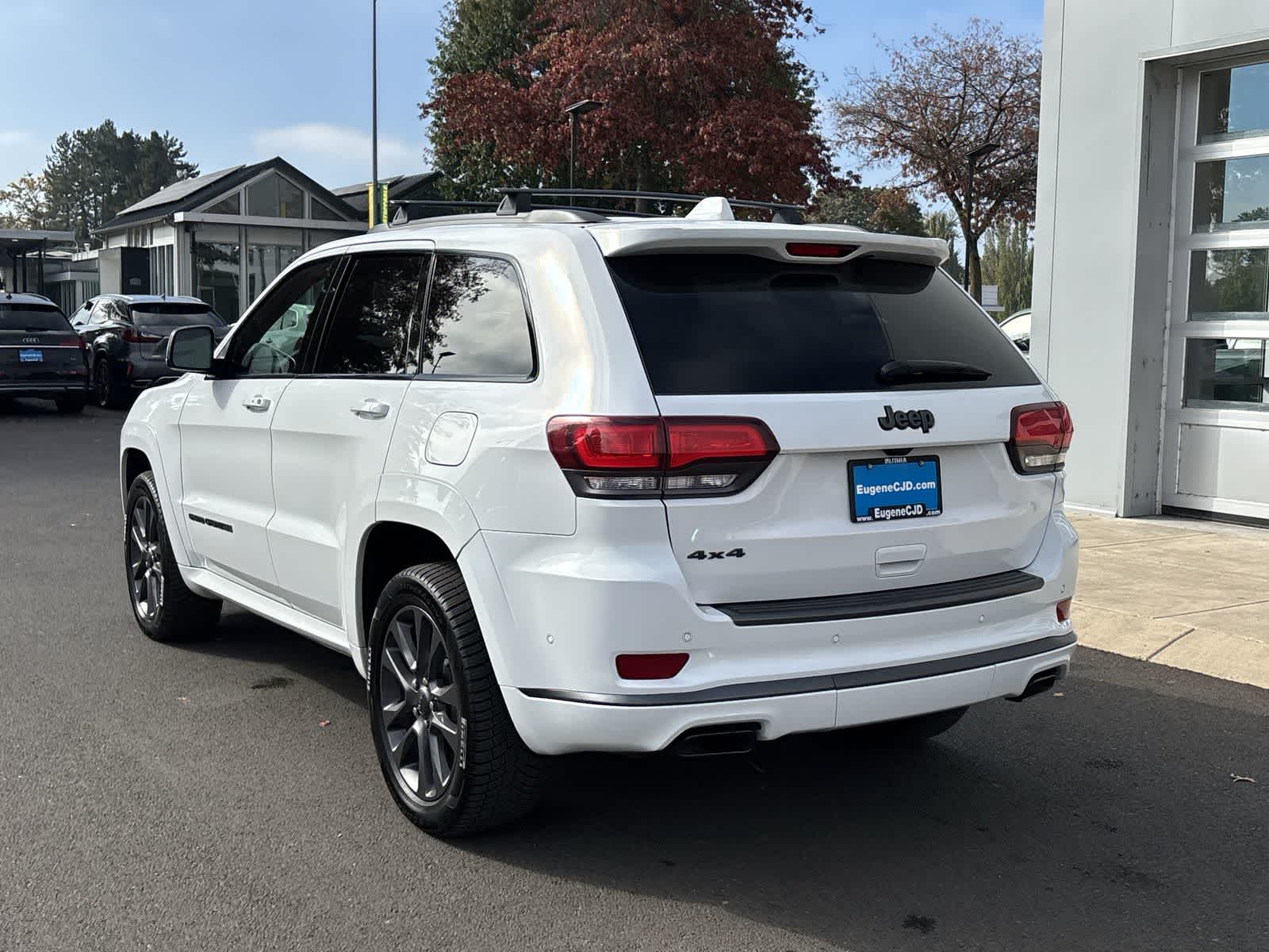 Used 2019 Jeep Grand Cherokee Overland SUV