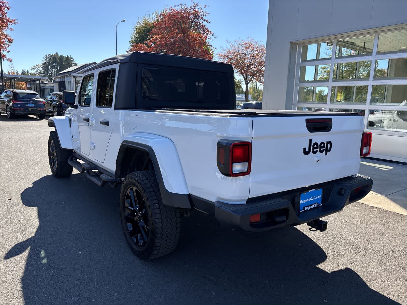 Used 2025 Jeep Gladiator Sport Truck Crew Cab