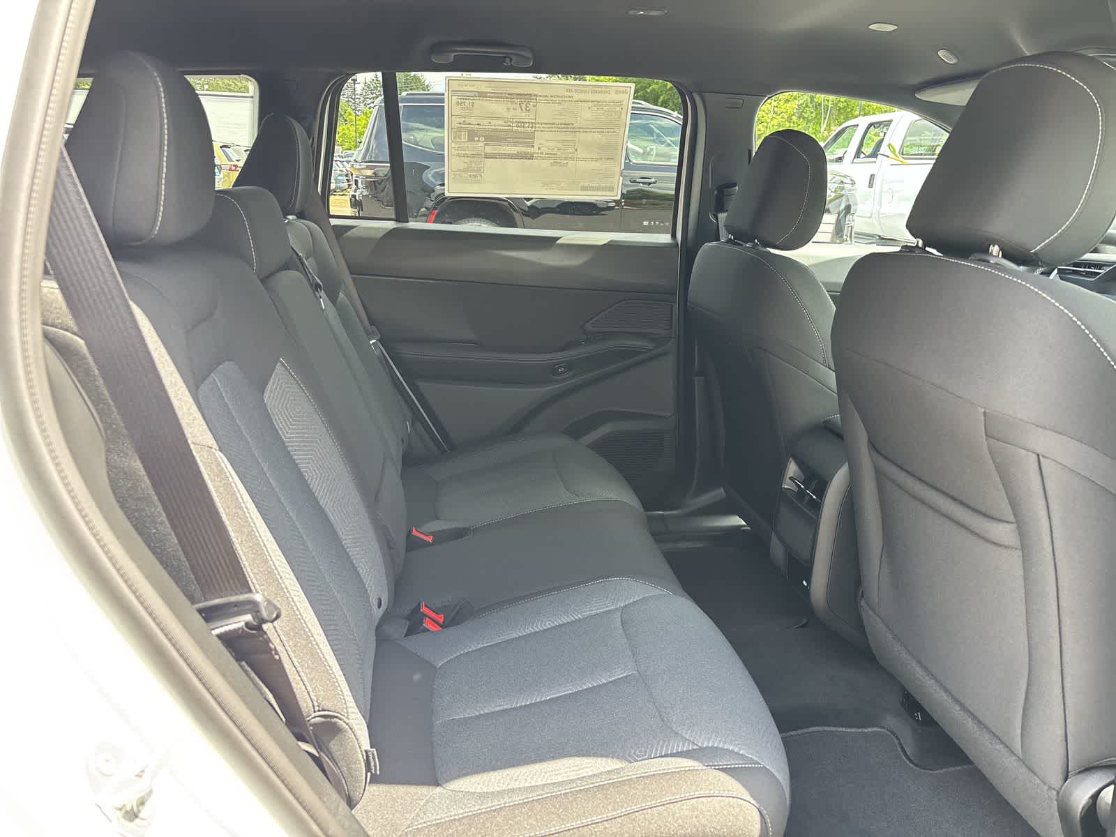 2026 Jeep Cherokee Laredo - Photo 6