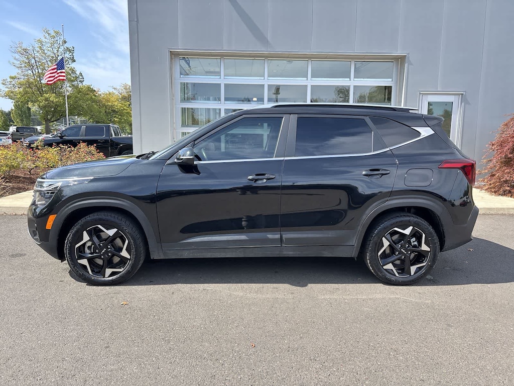 Used 2024 Kia Seltos EX SUV