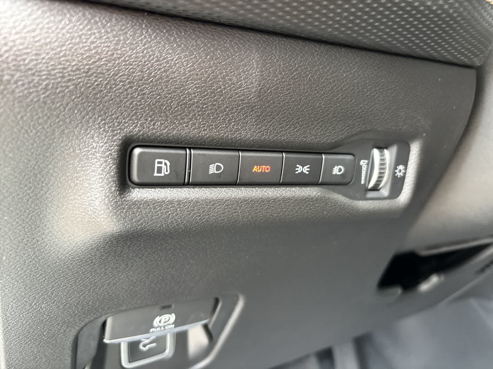 2026 Jeep Cherokee Overland - Photo 10