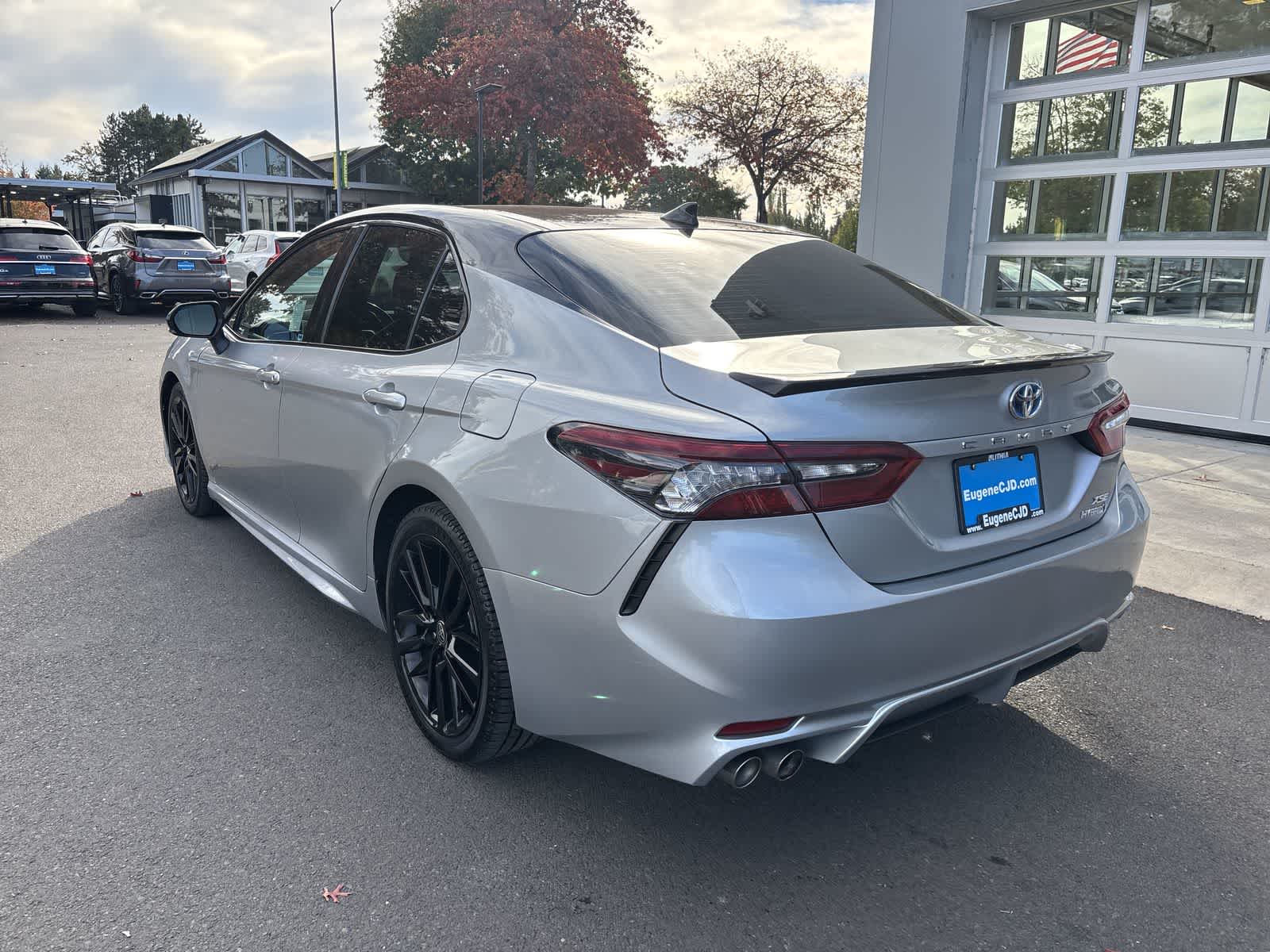 Used 2022 Toyota Camry Hybrid XSE Sedan