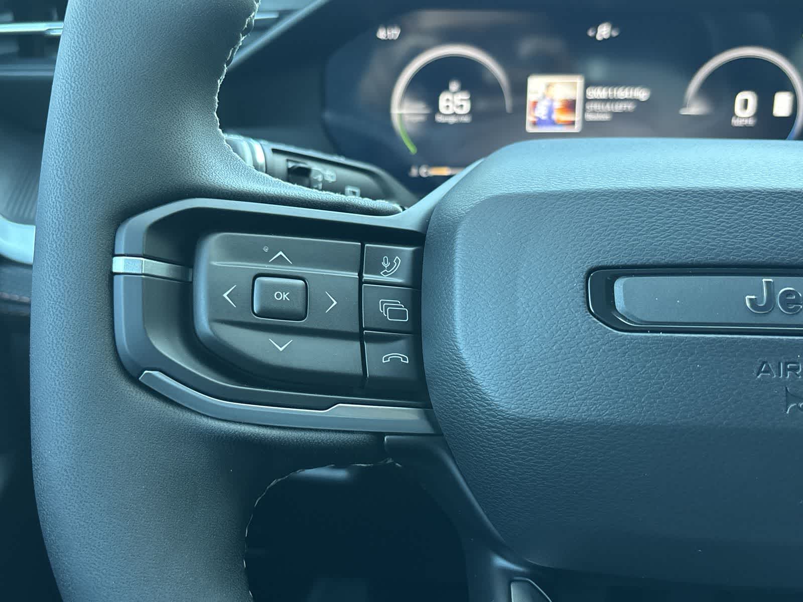 2026 Jeep Cherokee Overland - Photo 14