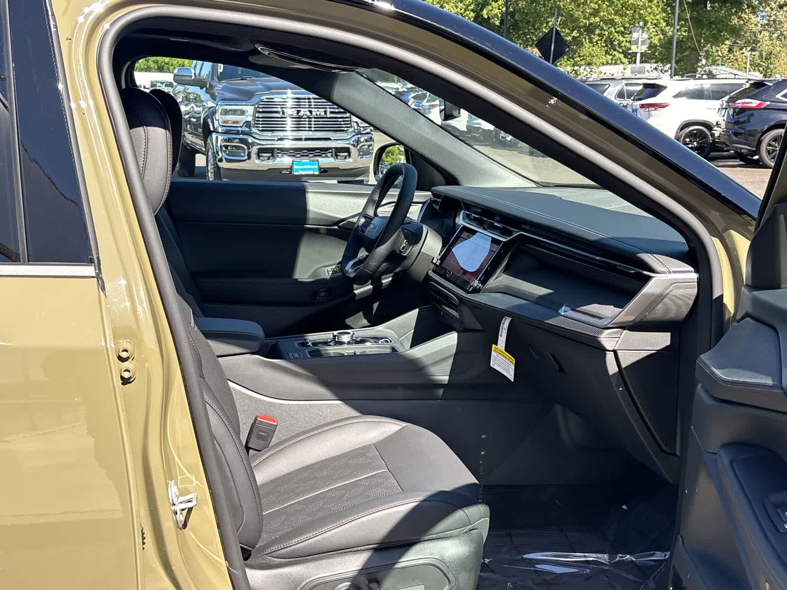 2026 Jeep Cherokee Overland - Photo 9